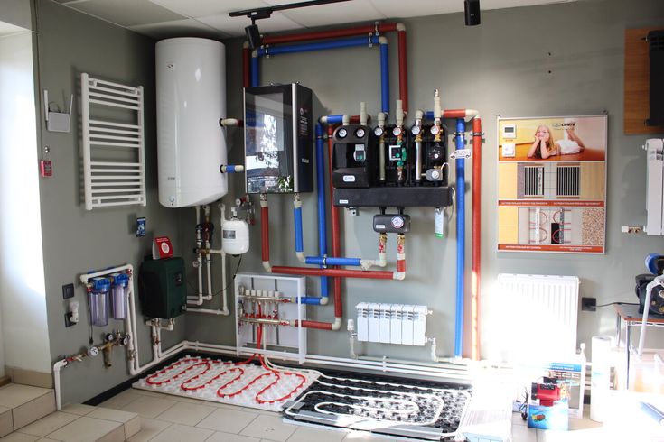 Instalații de încălzire (calorifere, încălzire în pardoseală, centrale termice și pompe de căldură)